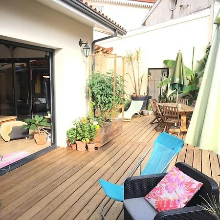 Holiday home La Z Family, 5 Couchages, Centre Et A Pieds Lacanau