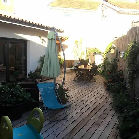 La Z Family, 5 Couchages, Centre Et A Pieds Holiday home Lacanau